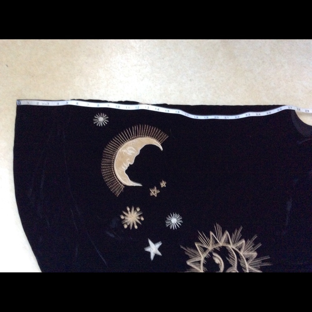 NWT Johnny Was Lunata Christmas Tree Skirt🎄🌙🌟💫✨ - Picture 7 of 16